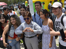 Rectora Cedillo recibe a estudiantes de nuevo ingreso