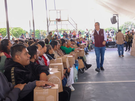 Entrega Pepe Chedraui 10 mil despensas del programa “Alimentación Imparable” en la Laguna de Chapulco