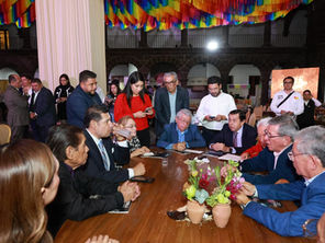 Homenaje al Mole y despedida de Carla López-Malo