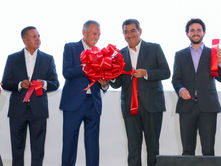 Inaugura Sergio Salomón agencia automotriz BYD