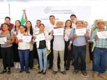 Gobierno estatal atiende necesidades de los poblanos en Zacapoaxtla