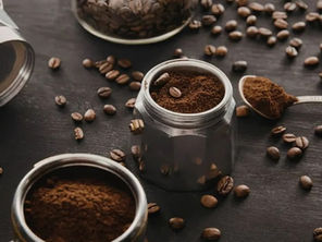 Cómo usar restos de café con bicarbonato para limpiar ollas