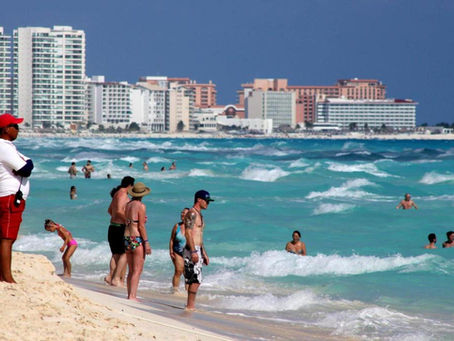 Destaca Sheinbaum récord de visitantes extranjeros en primer cuatrimestre del 2026