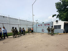 Riña en Penal de Mazatlán deja 16 heridos y 10 muertos; entre ellos, un niño