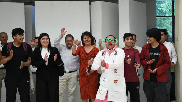 UTH promueve salud emocional de estudiantes con uso de risoterapia