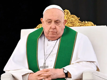 Presenta Papa Francisco cuadro clínico complejo, permanecerá hospitalizado