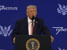 ¿Desliz o adrede? Trump llama “Estrecho de Trump ” al Estrecho de Ormuz