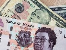 Cae 8.8% el peso mexicano frente al dólar a dos semanas de la elección
