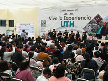 Fortalece UTH integración social con celebración del Día de las Madres