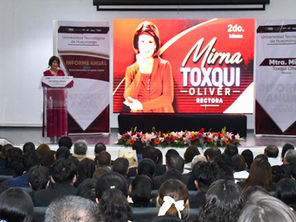 Presenta Mirna Toxqui informe de actividades de la UTH
