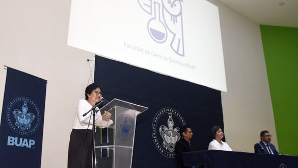 Rectora Cedillo dicta conferencia en conmemoración del aniversario de la Licenciatura en Biotecnología