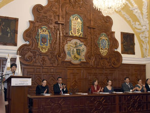 Se inaugura la Cátedra Magistral Dra. Matilde Montoya en el salón Barroco de la BUAP