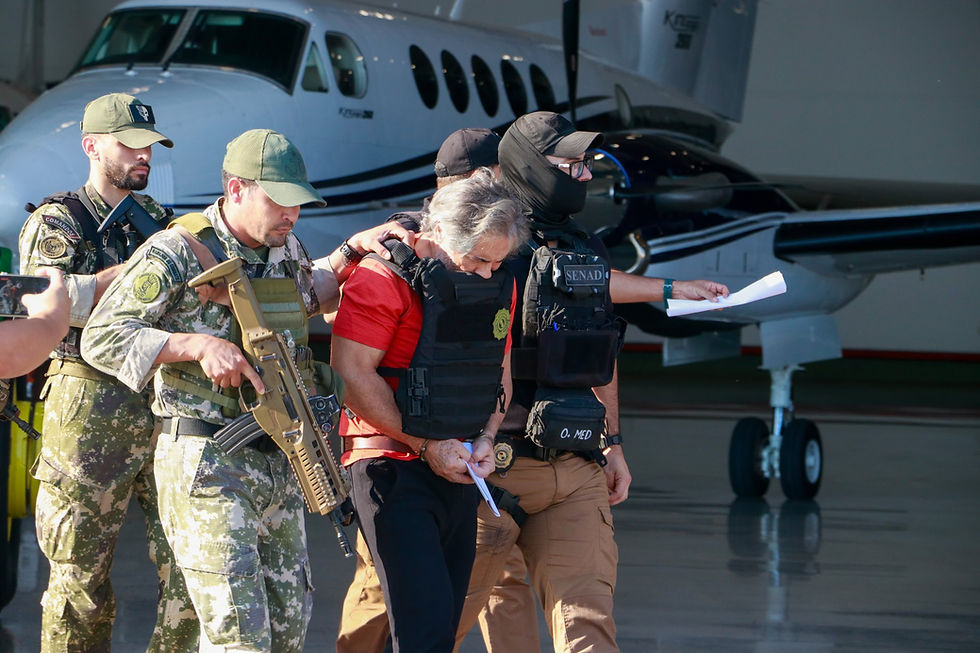 Avión que trae al ‘Comandante H’ hace escala en Colombia