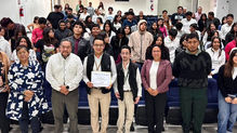 Estudiantes UTH reciben capacitación del SAT sobre cultura contributiva