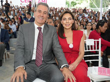 Pepe Chedraui y MariElise Budib asisten a inauguración del CEPOSAMI