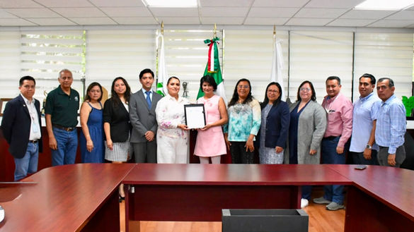 UTH e IRS México firman convenio para vincular jóvenes con industria