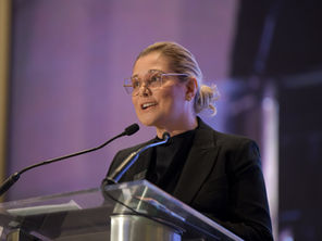 Gobernadora de Chihuahua pide reunión con Sheinbaum, tras controversia por agentes de la CIA