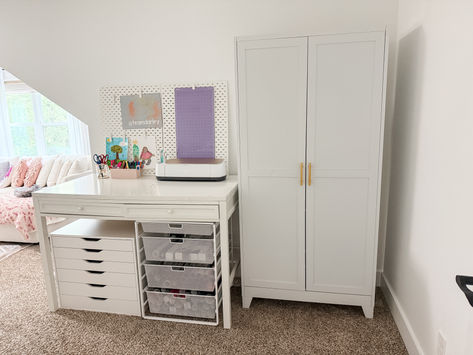 Craft Room Makeover: How I Organized My Creative Space on a Budget
