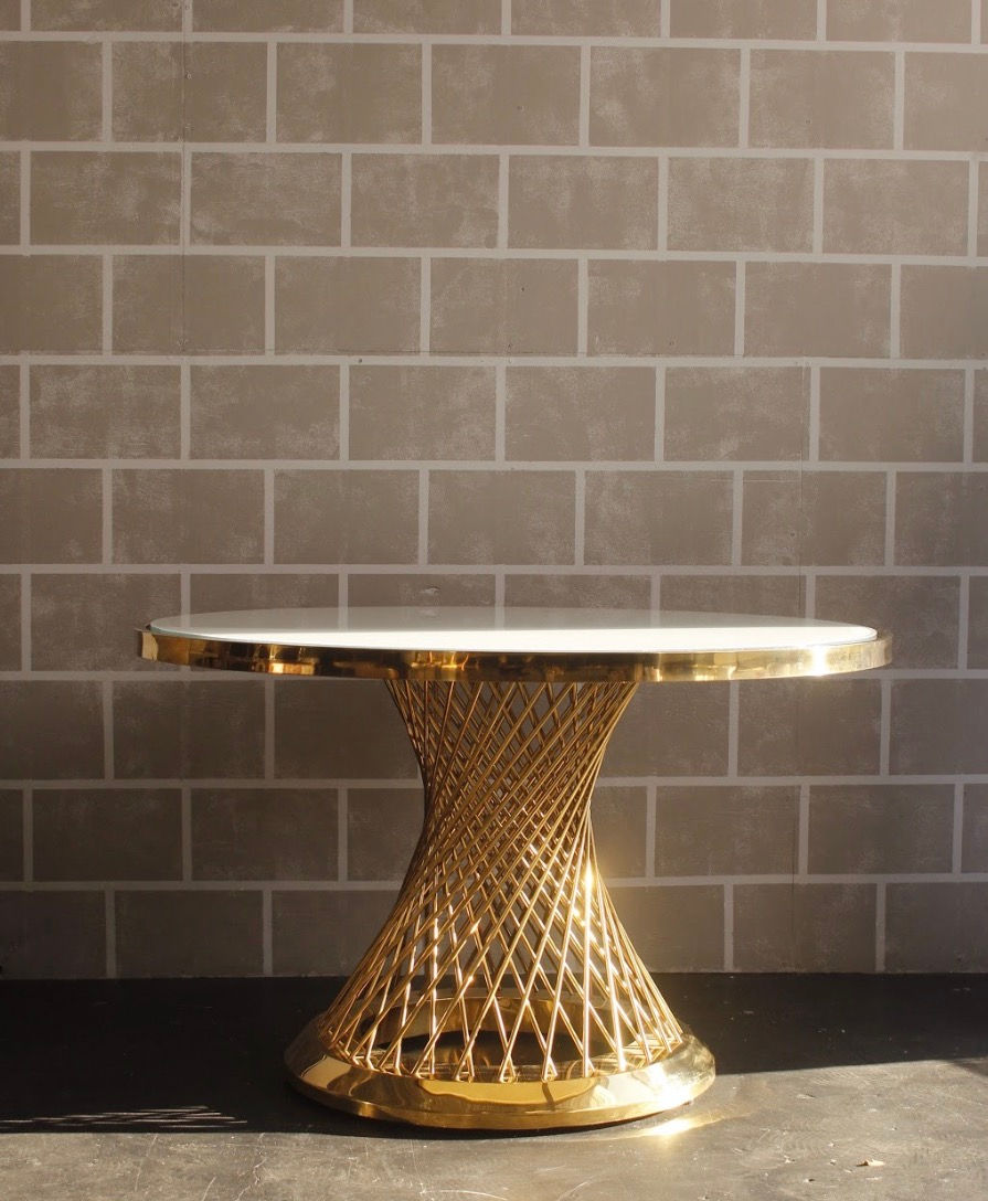 Gold Round Table
