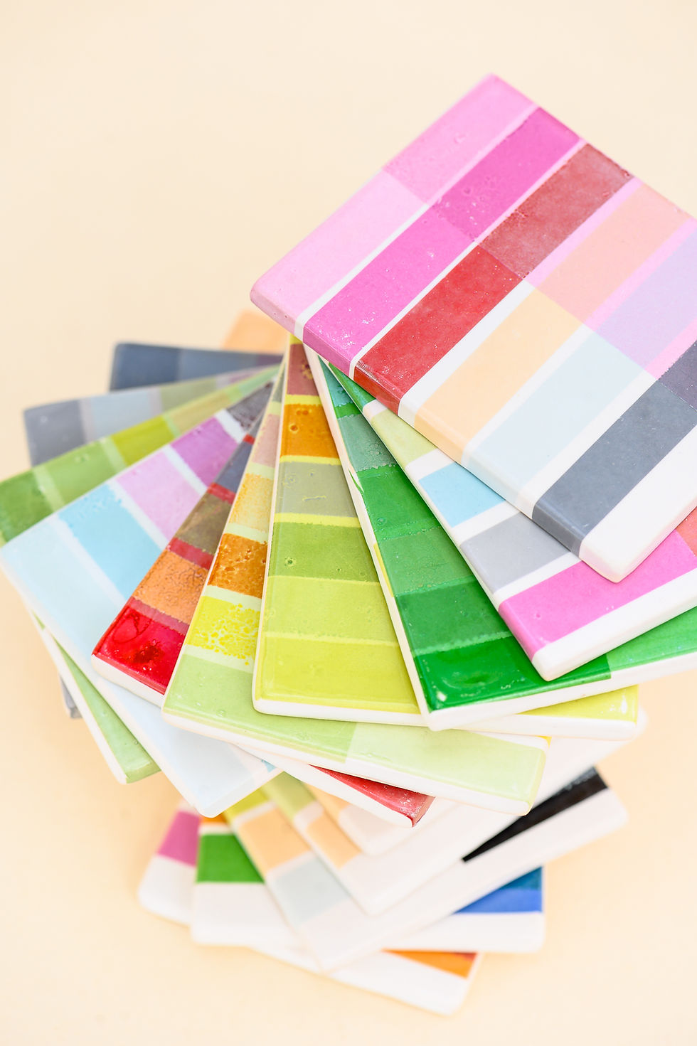 תמונה ממוזערת: Decal Workshop - יום שישי 26.6 שעות 10:00-13:30