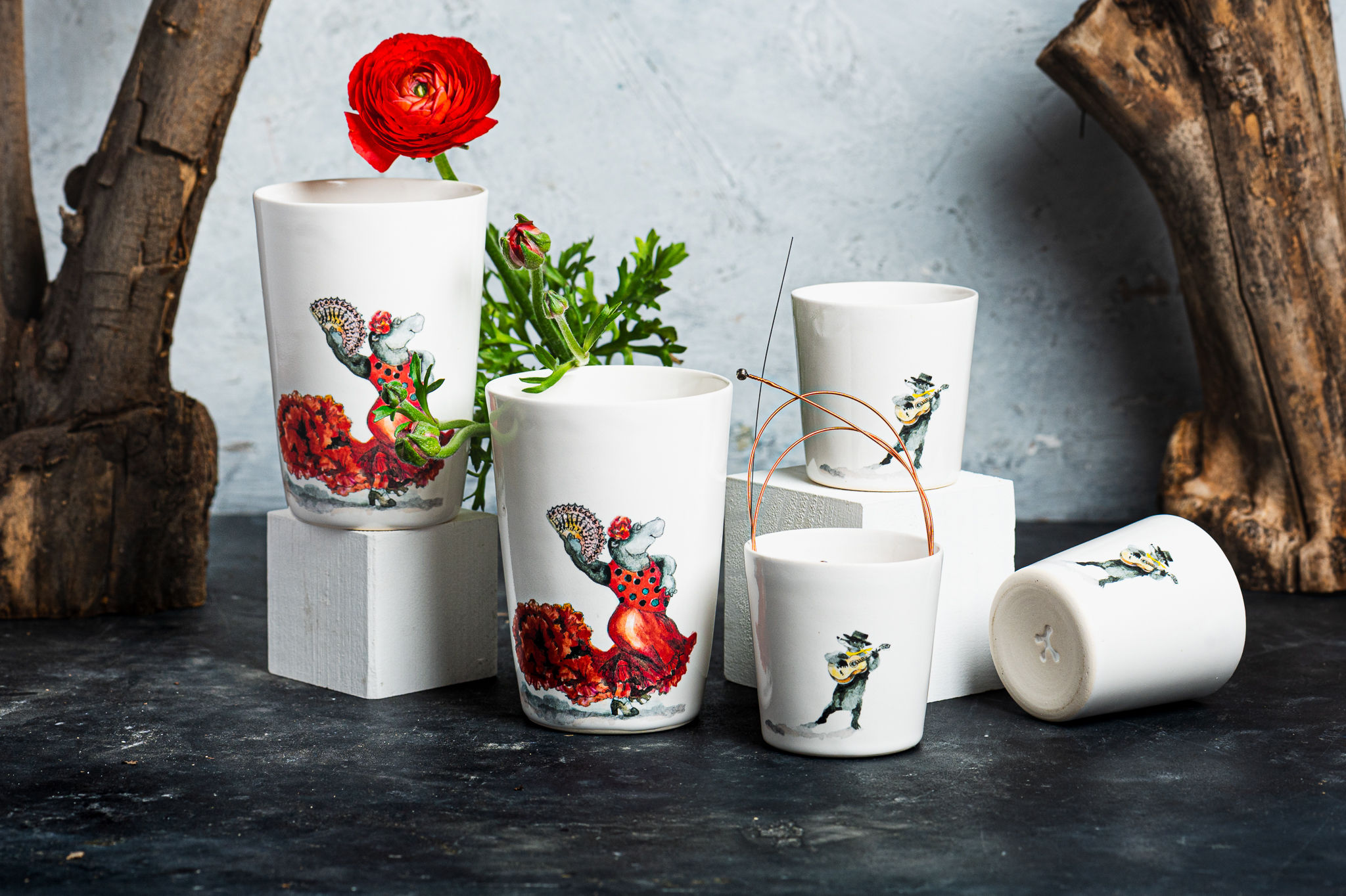 כוס מאג ענקית וספל בשיתוף פעולה עם אנימו, היפו רקדנית ובואש נגן