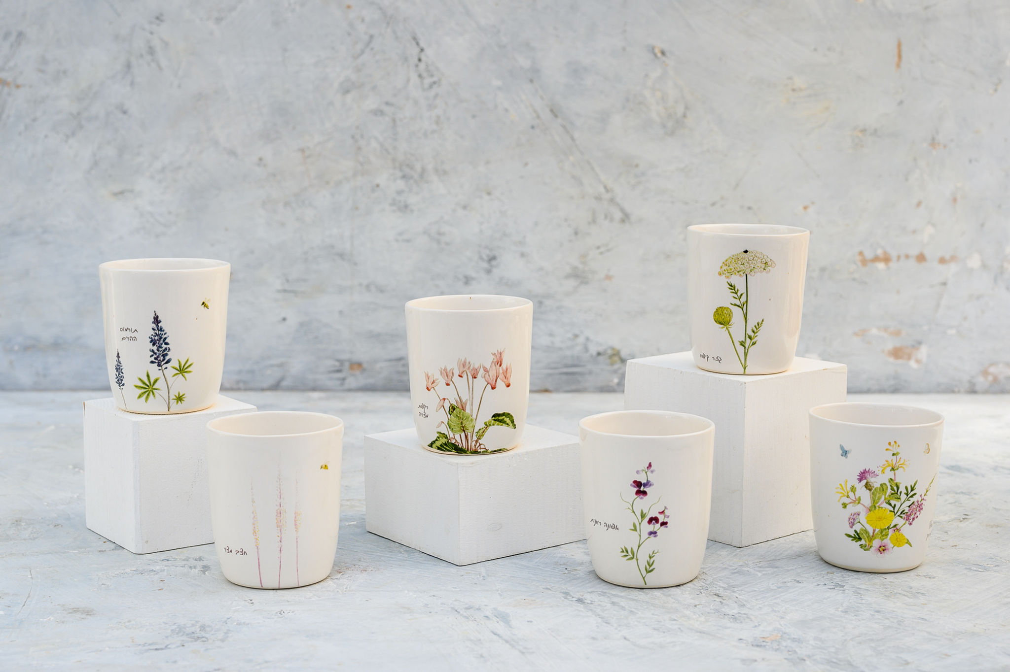 כוס אספרסו מקרמיקה בעבודת יד - פריחה בסתיו