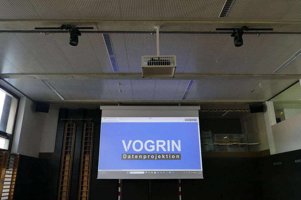 Moderne AV-Installation in der Turnhalle