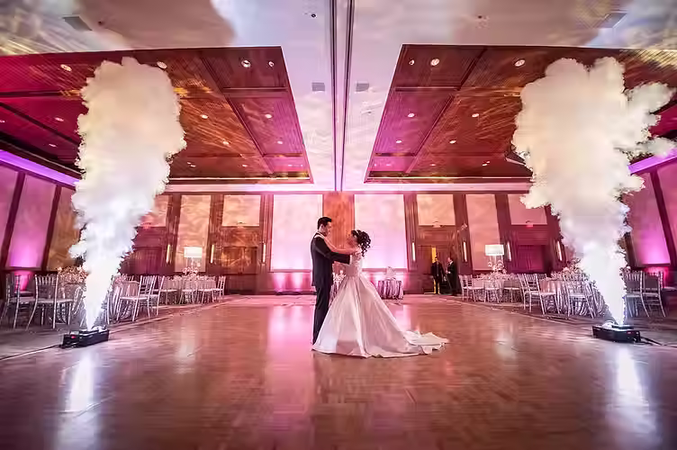 Wedding Special Fog Geyser Effect.avif