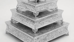 Outshine the festivity with Voguish Cake stands