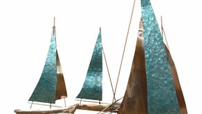 Be the trendsetter by pouring in a decorous visual depth to your dwelling!