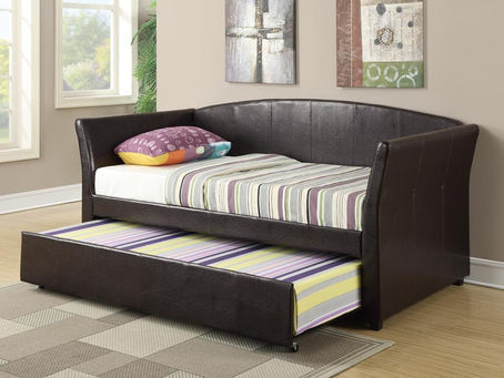 Make way for an extra bedding option within a tight space