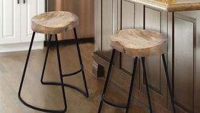 Why Should You Use Wooden Bar Stools at Home or Office?