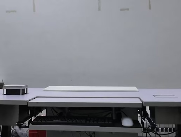 desk.jpg