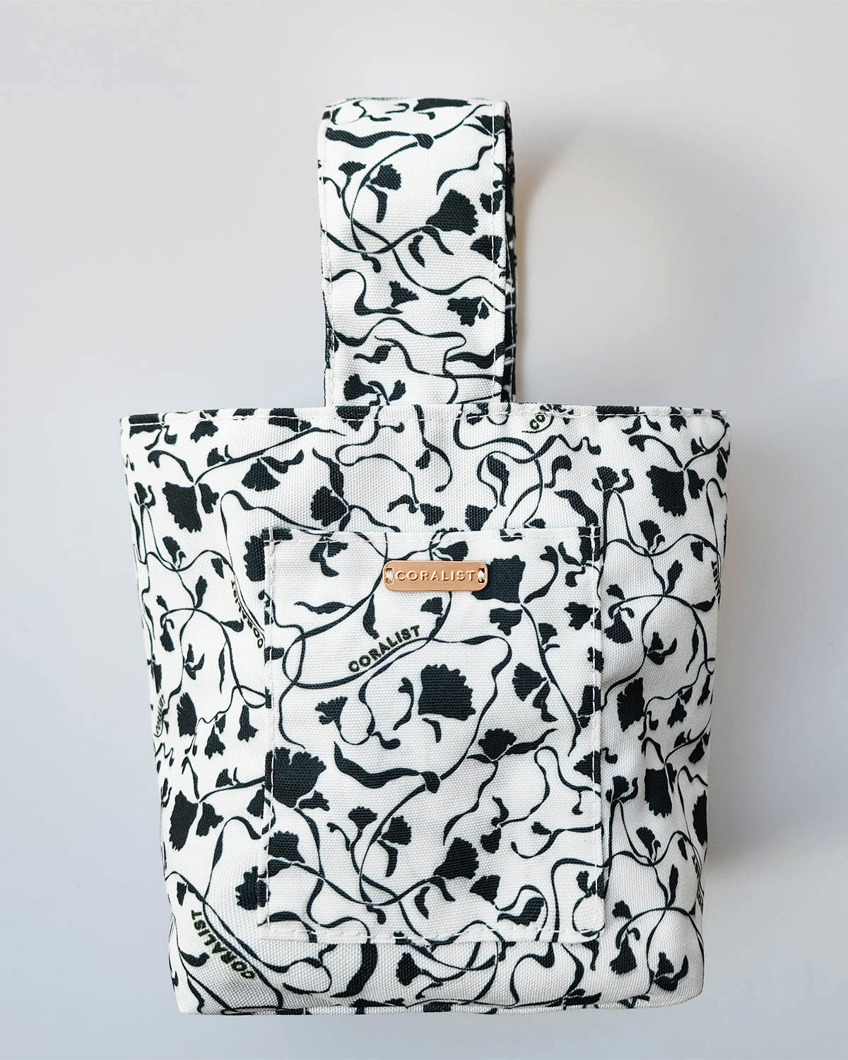 'Reversible Bucket Bag' in Little Midnight Garden (CRB31)