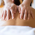junger-mann-der-eine-massage-hat.jpg