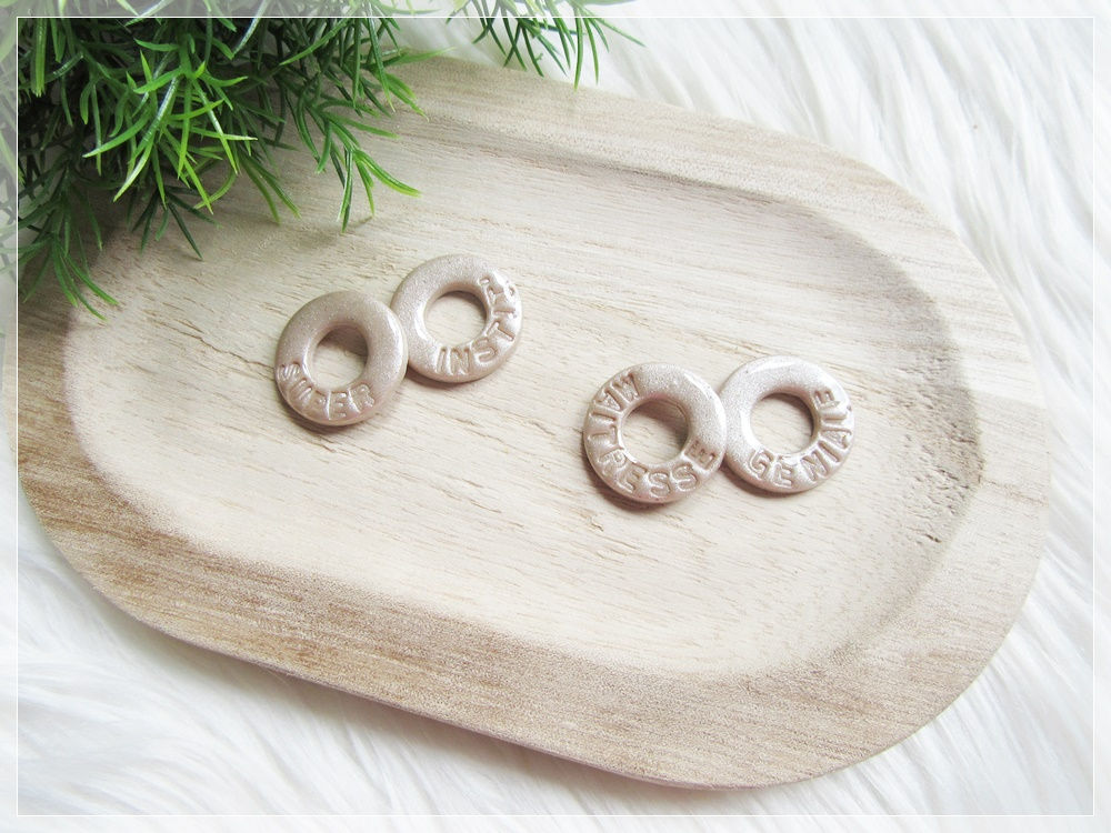 Pampilles " Dolly " / beige doré nacré pailletté / Mots imprimés