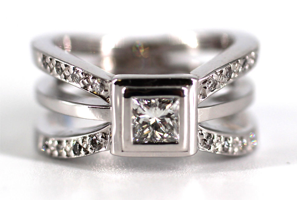 Thumbnail: 16 CT WHITE GOLD PRINCESS CUT DIAMOND RING
