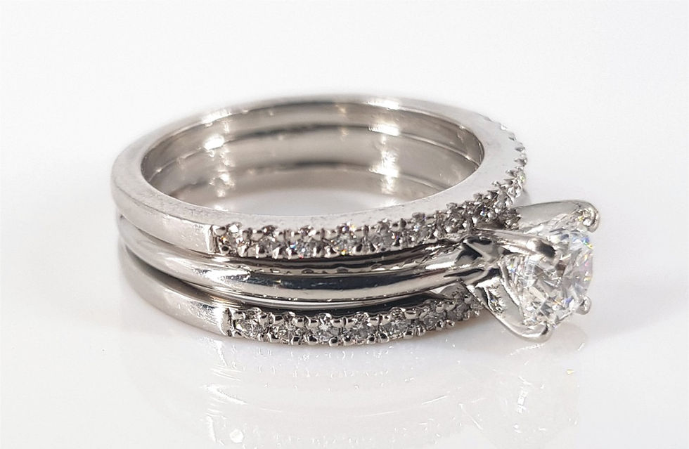 Thumbnail: PLATINUM DIAMOND RING