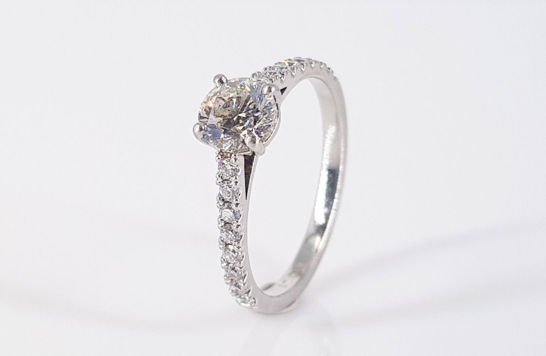 PLATINUM DIAMOND RING