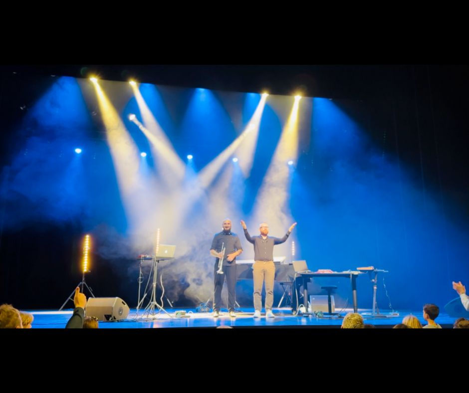 Bistro Boy and X.U.L performing at FIMU 2025