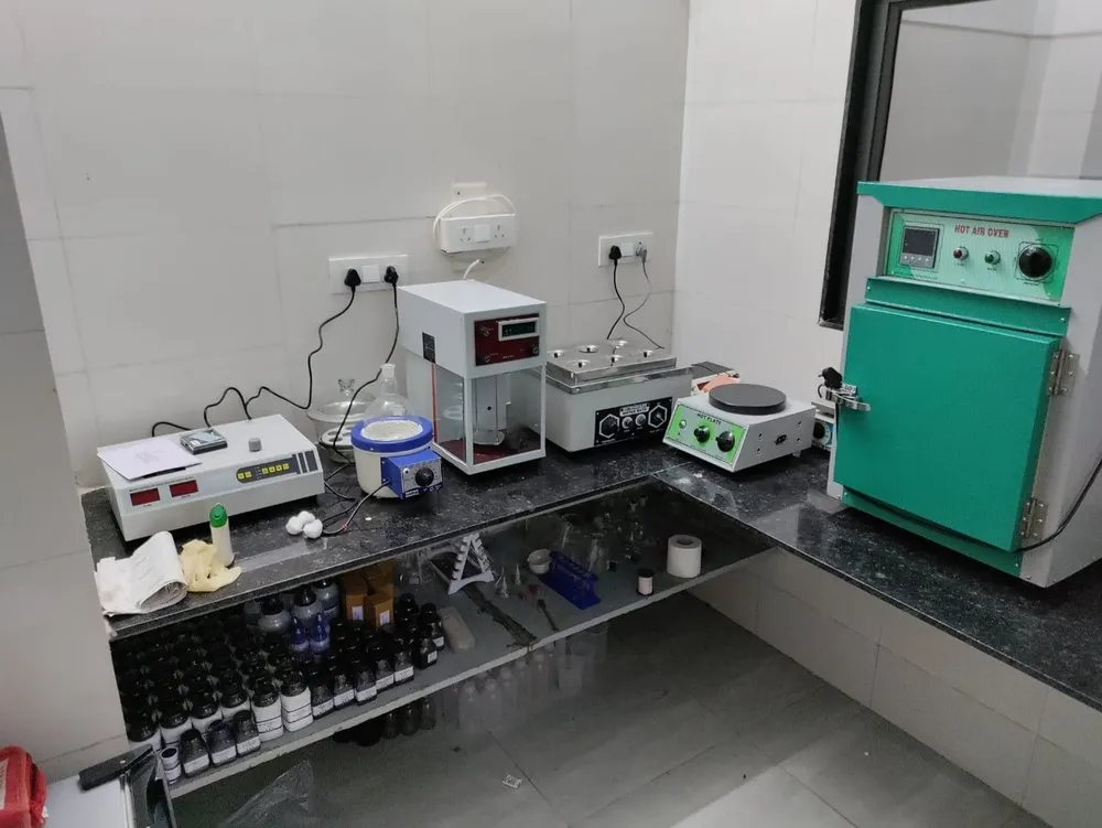 chemical-microbiology-lab-setup-for-mineral-water-plant-1000x1000.webp