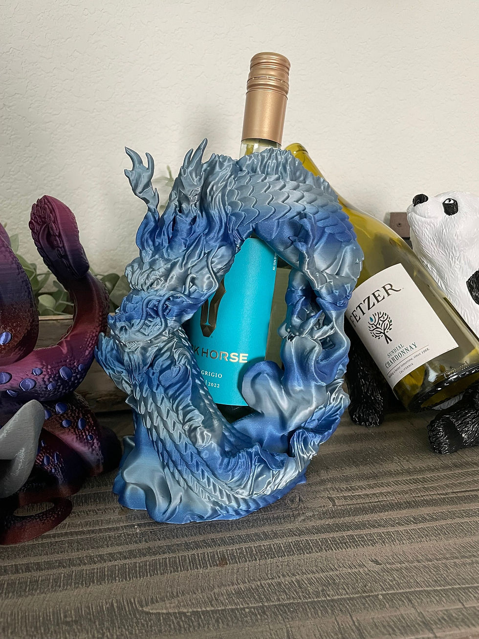 縮圖：Dragons Clutch Wine Bottle Holder - Wrap Around Flying Dragon Statue Model Alcoh