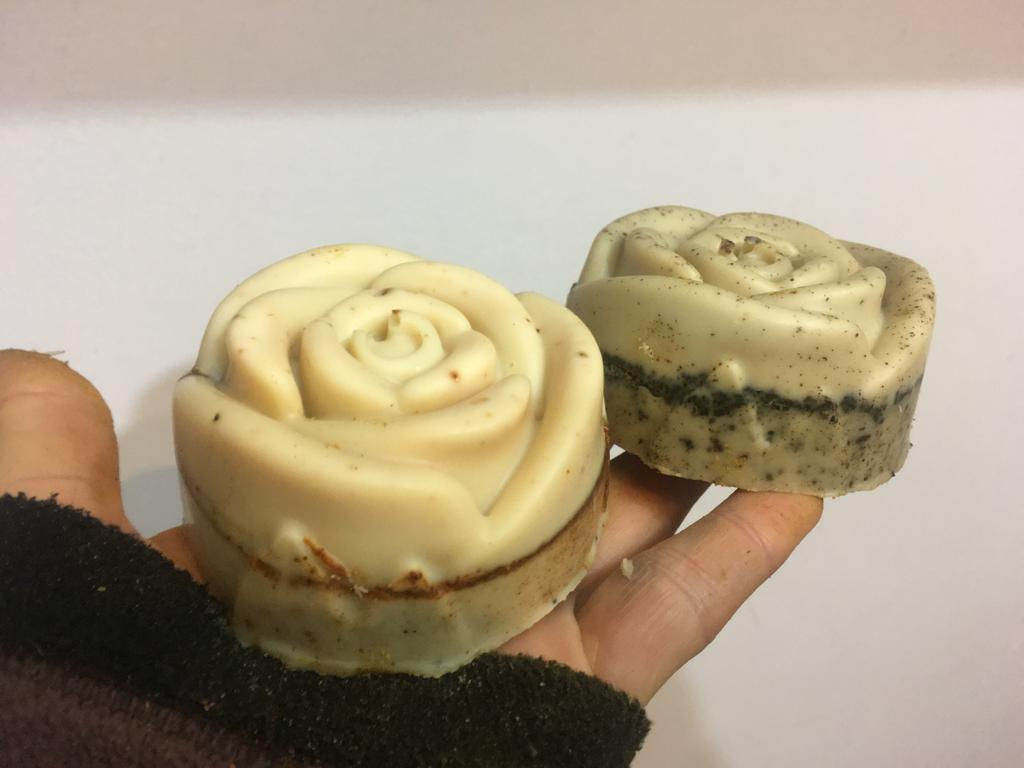 סדנה להכנת סבונים טבעיים של קואופרטיב קוסמטיקה טבעית "לי ולך"