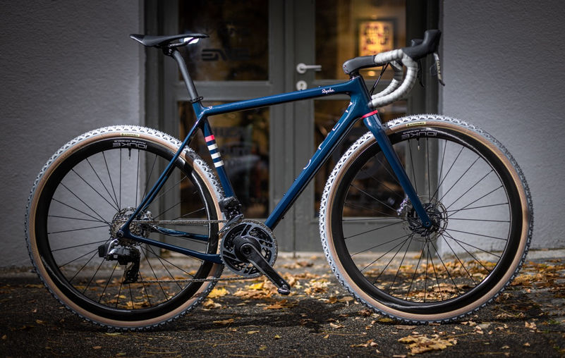 Open Rapha - Bicycle Cafe