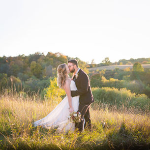 Pose Your Way to Glorious Wedding Photos