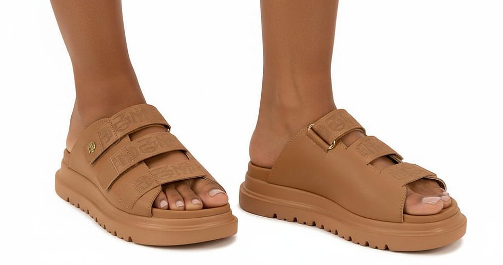 Sandália papete/birken ultraconforto Modare, cor camel com três tiras de velcro ajustáveis, solado flatform tratorado 