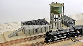 Nゲージ鉄道ジオラマ　給水塔・給炭施設　蒸気機関車　構内灯　信号機　レトロ レイアウトセクションの製作：蒸気機関車が活躍していた時代の