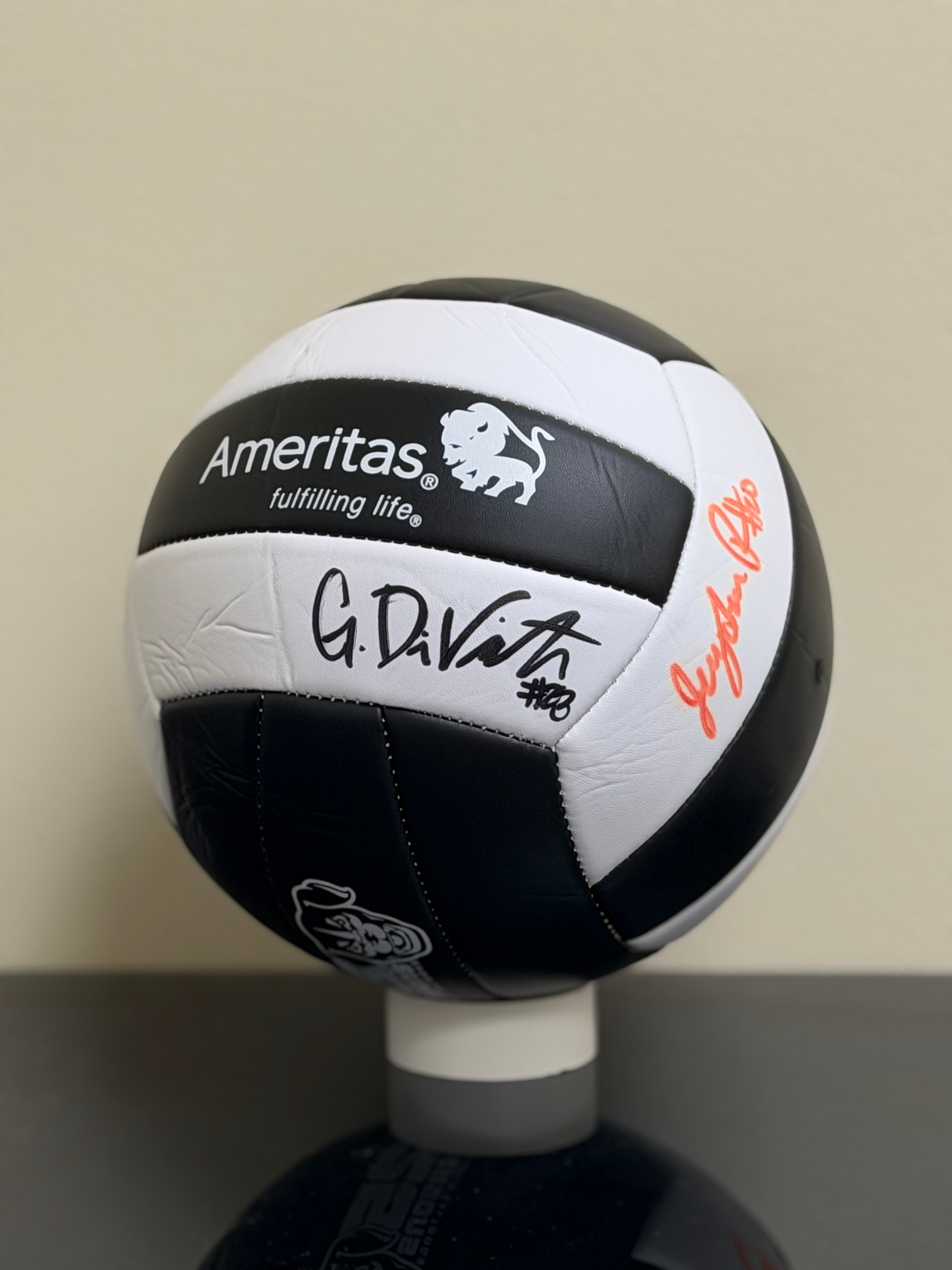Gabby DiVita Jayden Robinson Ryan Hunter Kenna Cogill Signed Nebraska Volleyball