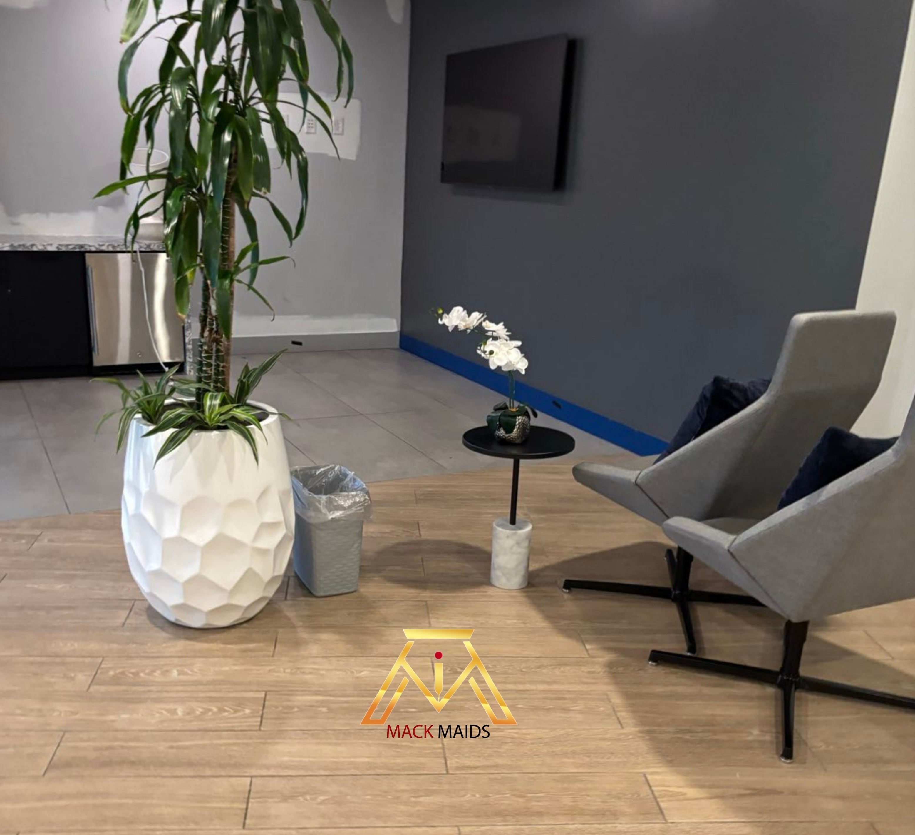The Impact of a Clean Office on Customer Perception