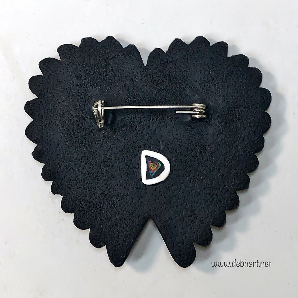 Thumbnail: Angel pin -red/blue/white